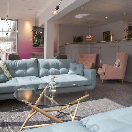 First Hotel Dragonen Umea Luaran gambar
