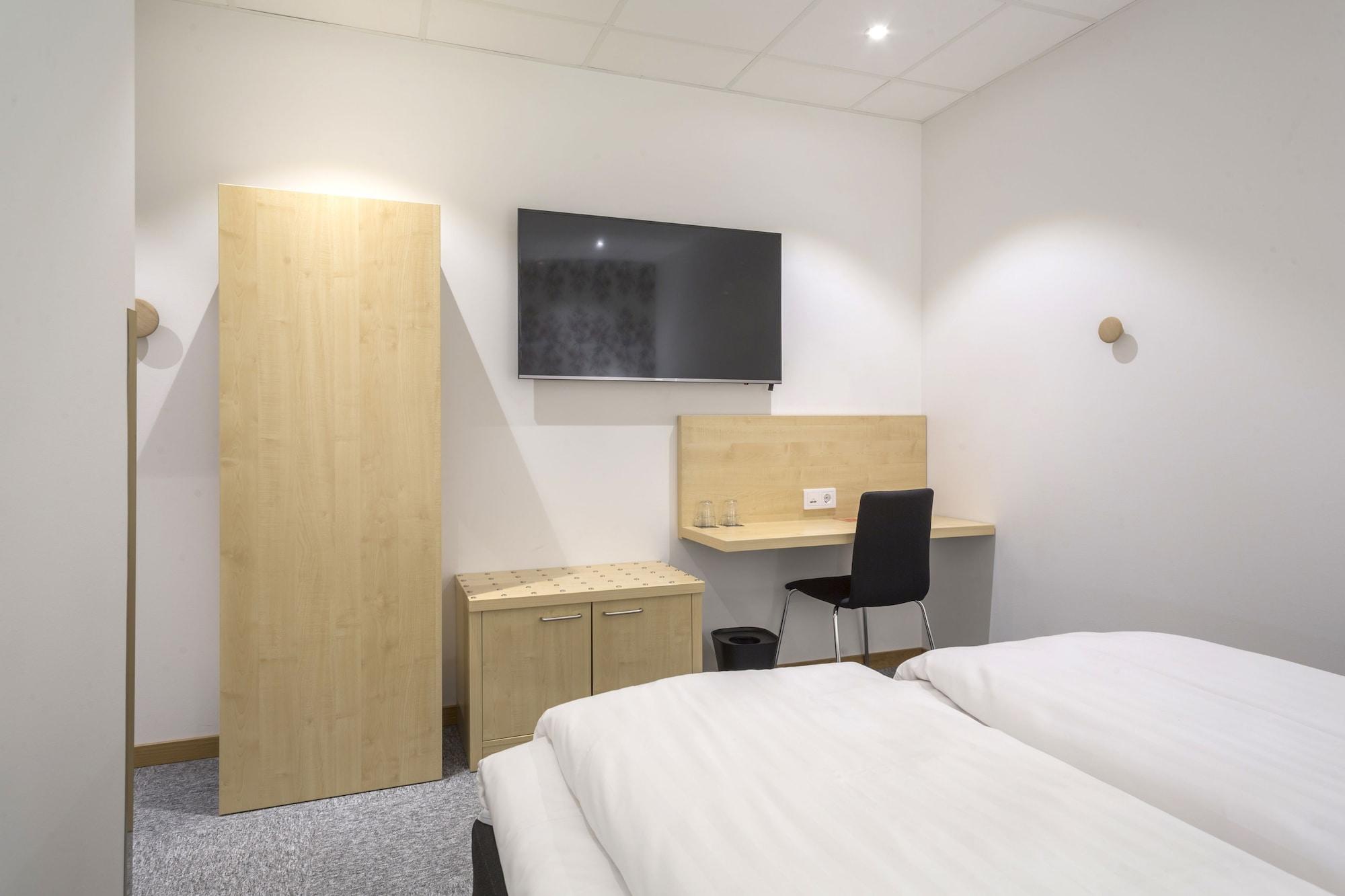 First Hotel Dragonen Umea Luaran gambar