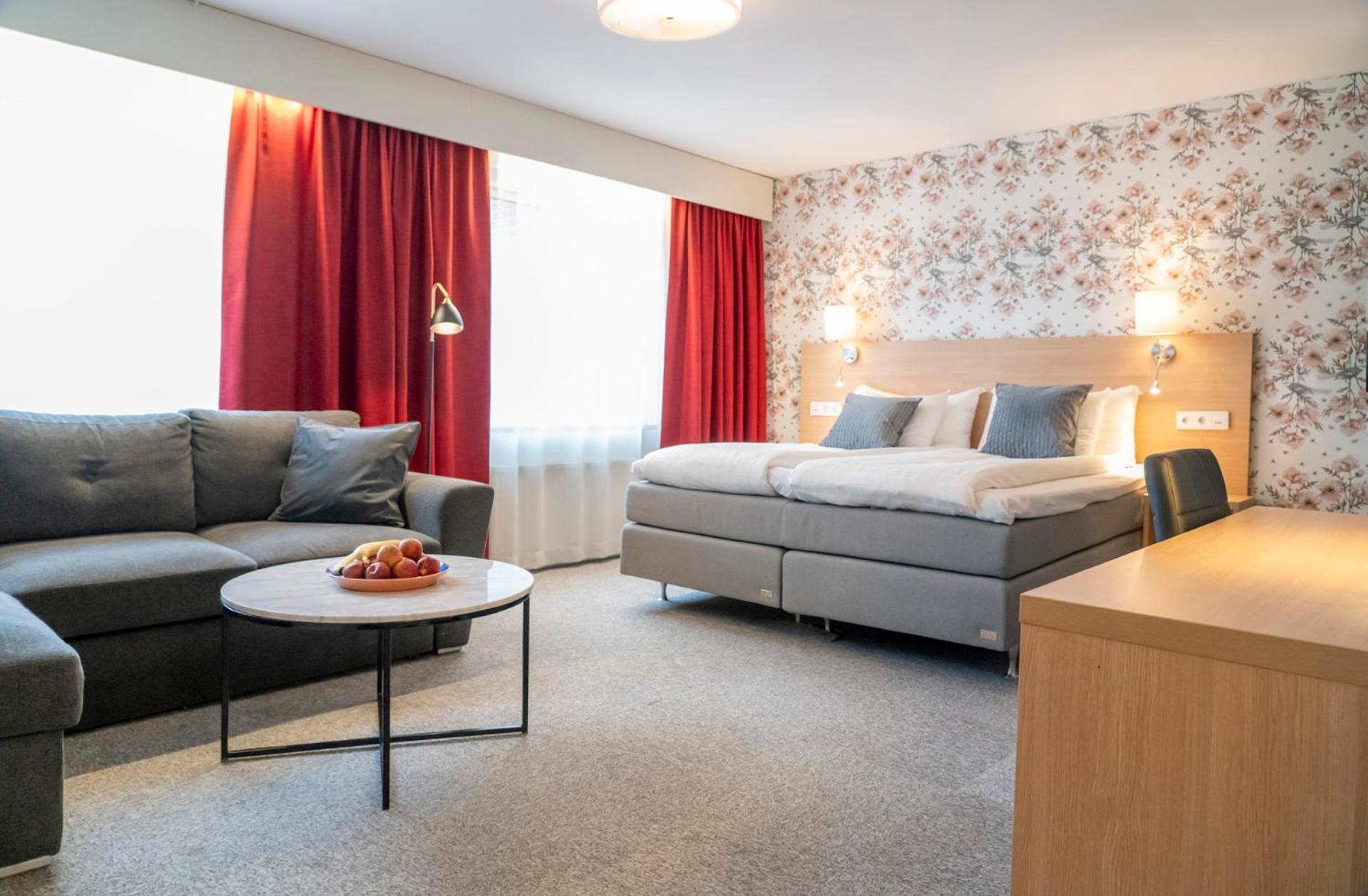 First Hotel Dragonen Umea Luaran gambar